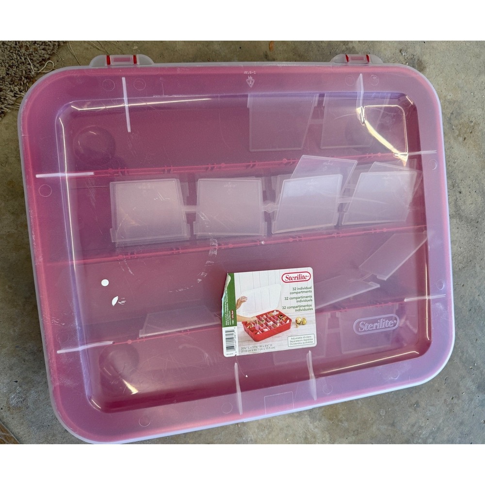 Sterilite Christmas Ornament Storage Case 32 Compartment Adjustable Red 1981 USA